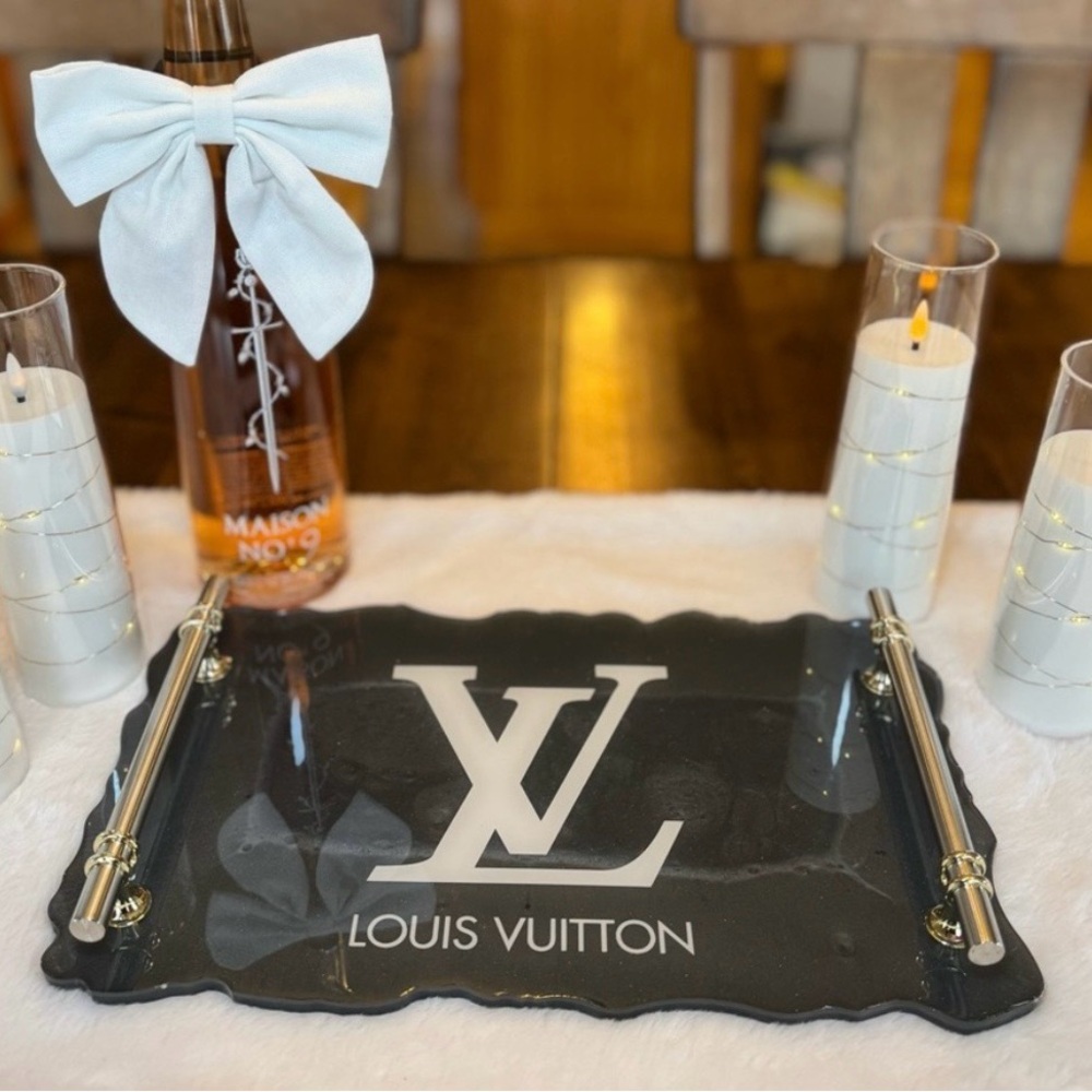 LV “Handmade”Black and White Logo Decorative Serving Tray with Gold Handles. - Picture 5 of 12